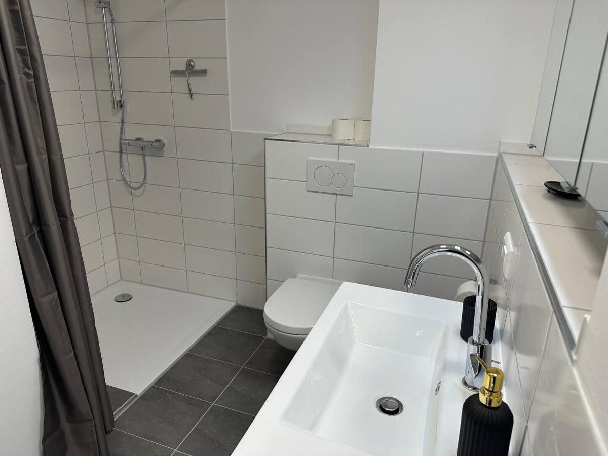 Suite4Me - Balkon I Kueche I Waschmaschine I Mainz-Kostheim วิสบาเดน ภายนอก รูปภาพ