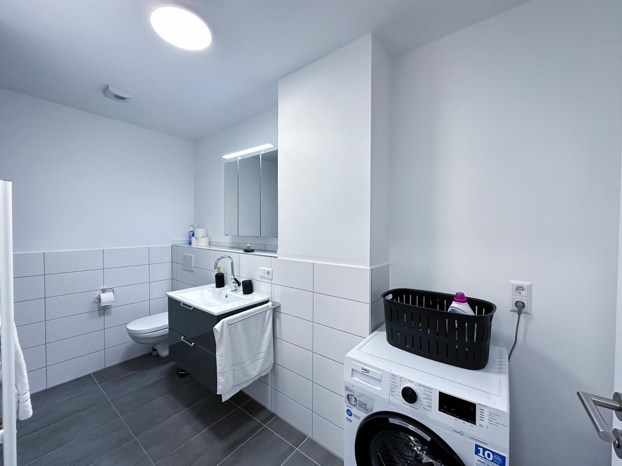 Suite4Me - Balkon I Kueche I Waschmaschine I Mainz-Kostheim วิสบาเดน ภายนอก รูปภาพ