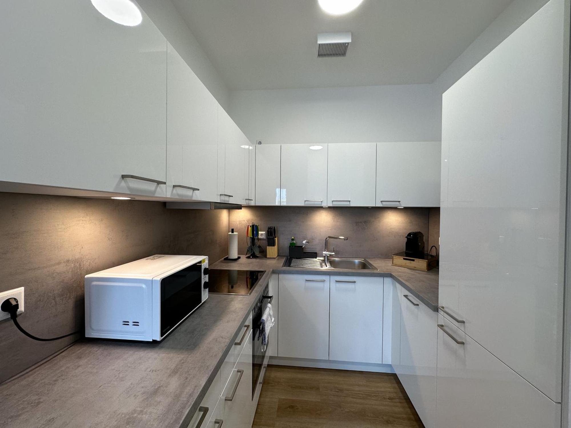 Suite4Me - Balkon I Kueche I Waschmaschine I Mainz-Kostheim วิสบาเดน ภายนอก รูปภาพ