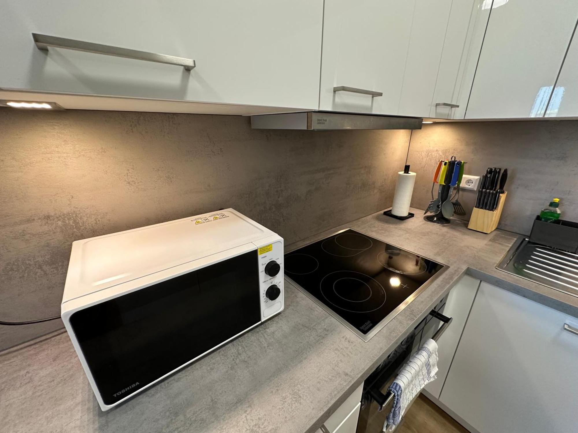 Suite4Me - Balkon I Kueche I Waschmaschine I Mainz-Kostheim วิสบาเดน ภายนอก รูปภาพ